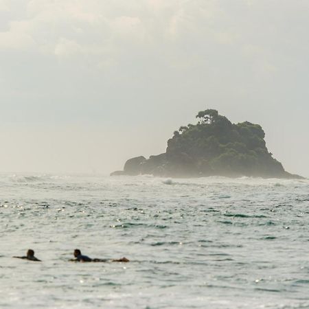 Ram'S Surfing Beach,Midigama-Est Extérieur photo