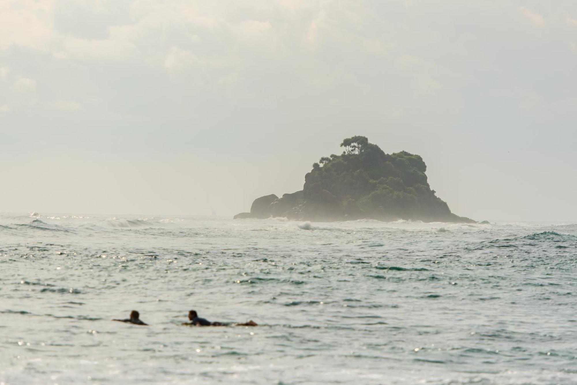 Ram'S Surfing Beach,Midigama-Est Extérieur photo